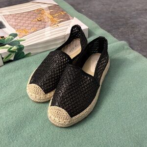 NWOT TOP Moda Chrom-35 Black and Tan Espadrilles Mesh All Man Made Slip On 7.5
